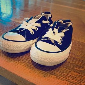 Converse Shoreline 5.5 but fits 6